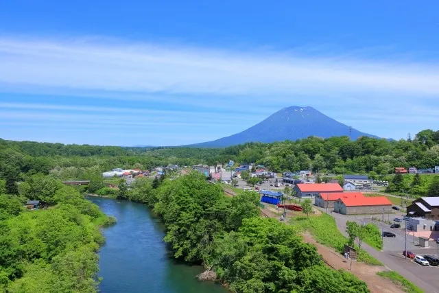 冬だけじゃない！ニセコ・倶知安　2026年「グリーンシーズン」が熱い　【札幌　民泊　管理】